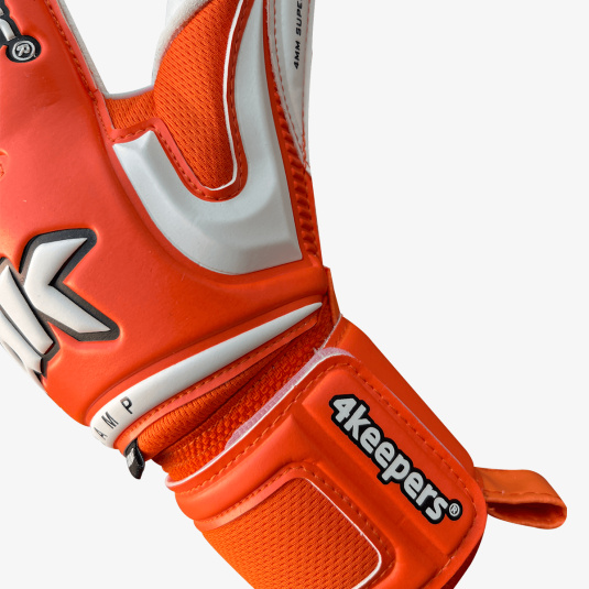 CHAMP TRAINING VI RF2G | 4keepers Goalkeeper gloves