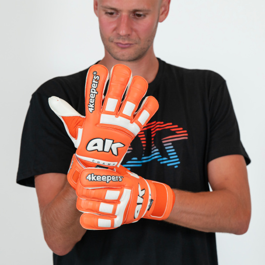 CHAMP TRAINING VI RF2G | 4keepers Goalkeeper gloves