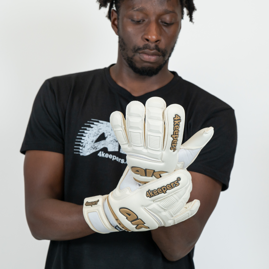 CHAMP GOLD VI HB | 4keepers Goalkeeper gloves