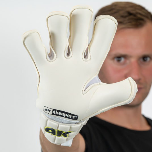 CHAMP CARBO VI RF2G | 4keepers Goalkeeper gloves