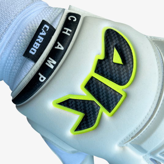 CHAMP CARBO VI RF2G strap | 4keepers Goalkeeper gloves