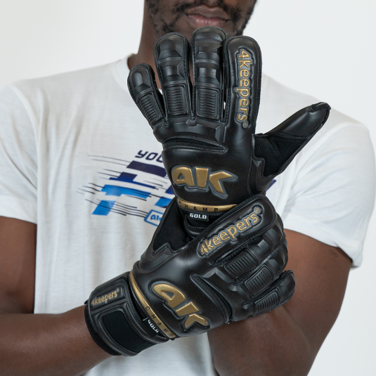 CHAMP GOLD BLACK VI RF2G | 4KEEPERS Goalkeeper gloves