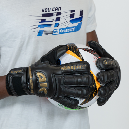 CHAMP GOLD BLACK VI RF2G | 4KEEPERS Goalkeeper gloves