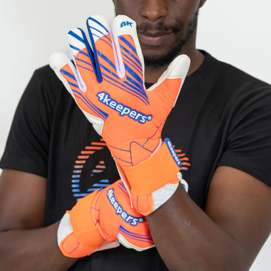 SOFT AMBER NC | 4keepers Goalkeeper Gloves