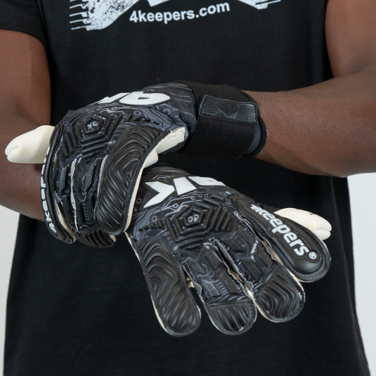 NEO ELEGANT RF2G | 4keepers Goalkeeper gloves