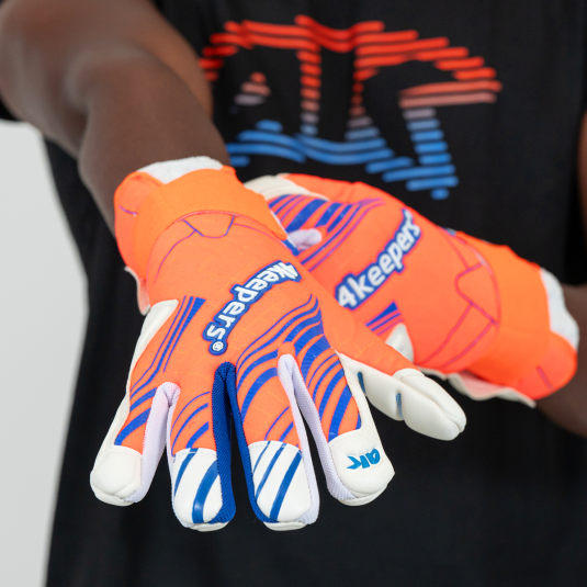 SOFT AMBER NC junior | 4keepers Goalkeeper Gloves