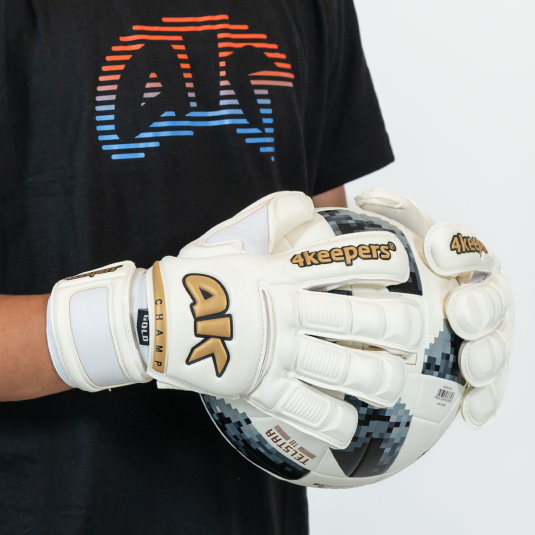 CHAMP GOLD VI RF2G junior | 4keepers Goalkeeper gloves