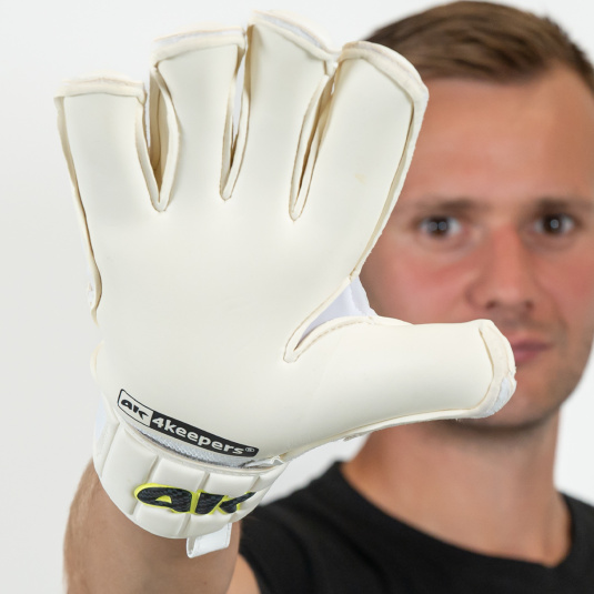 CHAMP CARBO VI HB junior | 4keepers Goalkeeper gloves