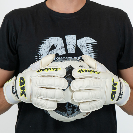 CHAMP CARBO VI HB junior | 4keepers Goalkeeper gloves