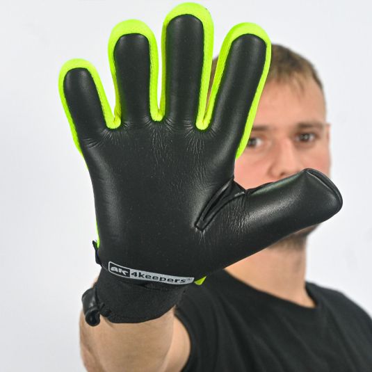 ELITE VENOM NC | 4keepers Rękawice Bramkarskie