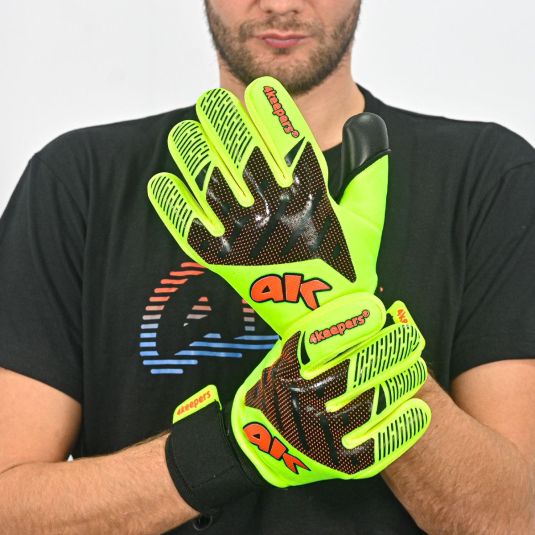 ELITE VENOM NC | 4keepers Goalkeeper Gloves