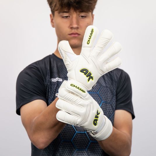 CHAMP CARBO VII RF2G junior | 4keepers Goalkeeper gloves