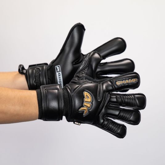 CHAMP GOLD BLACK VII RF2G junior | 4KEEPERS Goalkeeper gloves