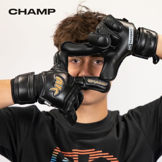 CHAMP GOLD BLACK VII RF2G junior | 4KEEPERS Goalkeeper gloves