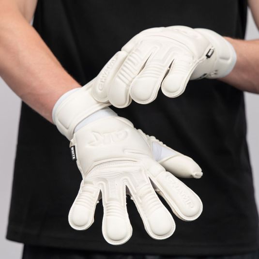 CHAMP GOLD WHITE VII RF2G | 4keepers Goalkeeper gloves