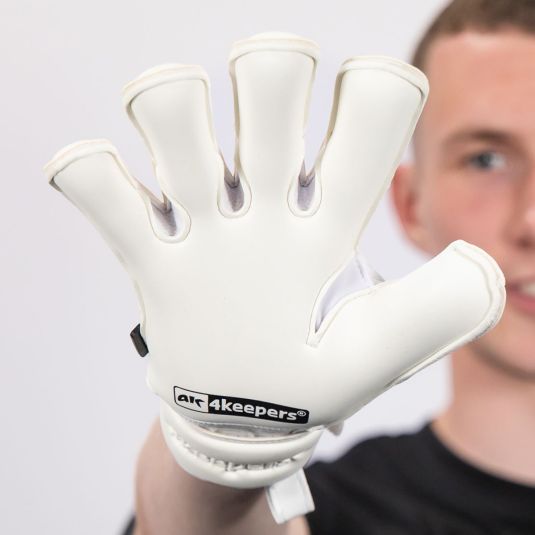 CHAMP BLACK VII RF2G | 4keepers Goalkeeper gloves