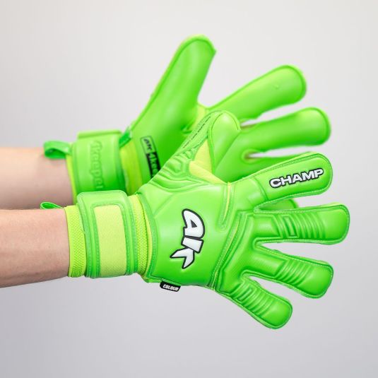CHAMP COLOUR GREEN VII RF2G junior | 4keepers Goalkeeper gloves