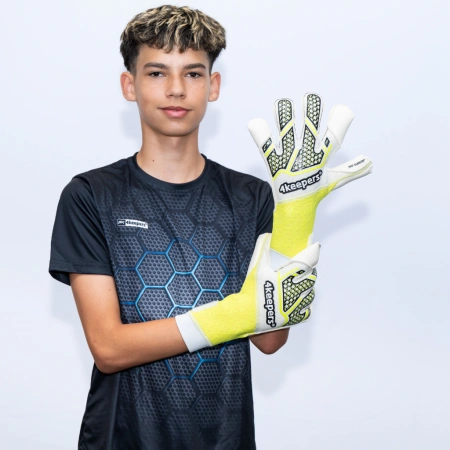 NEO VOLTEER RFG2 JUNIOR | 4keepers Goalkeeper Gloves
